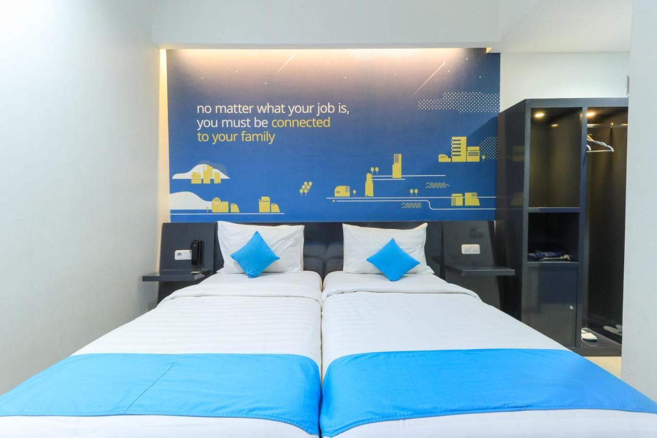 Hotel Berlian International Surabaya Ngoại thất bức ảnh