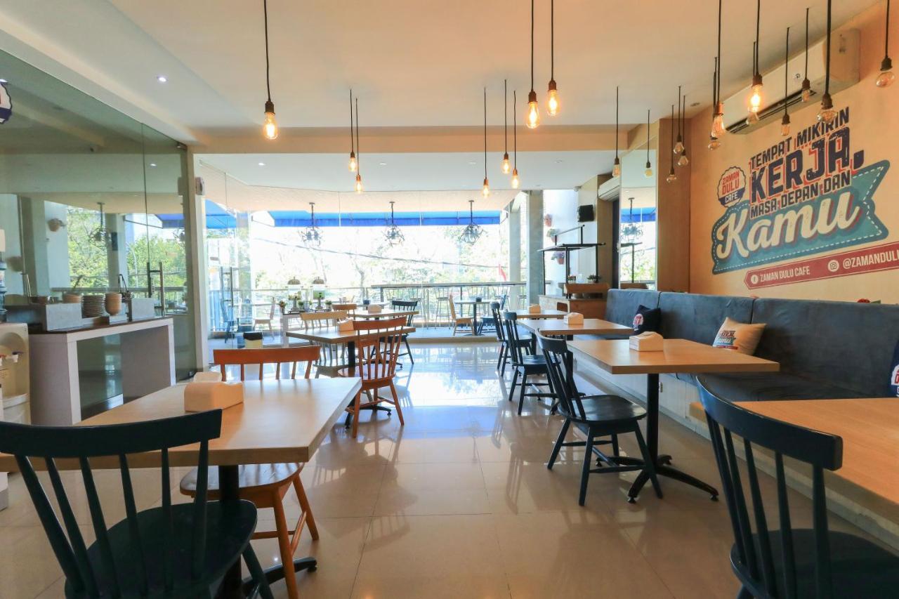 Hotel Berlian International Surabaya Ngoại thất bức ảnh